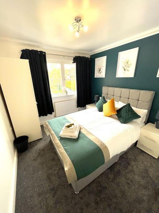 The Woodlands, Shortstay, Ideal For Families, Relocation, Contractors, Travel Stay Horley Exterior foto